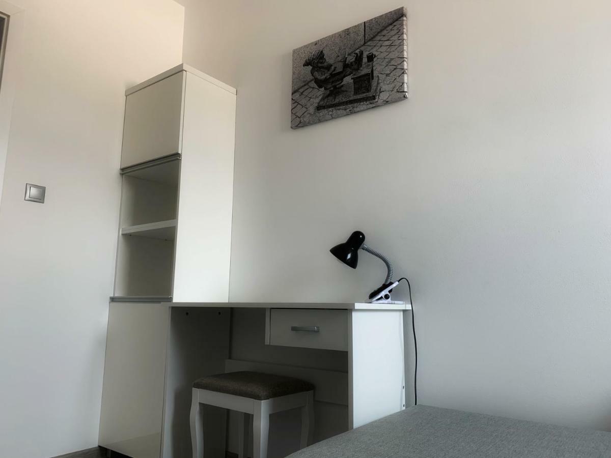 Apartament 102 G&W Lägenhet Wrocław Exteriör bild