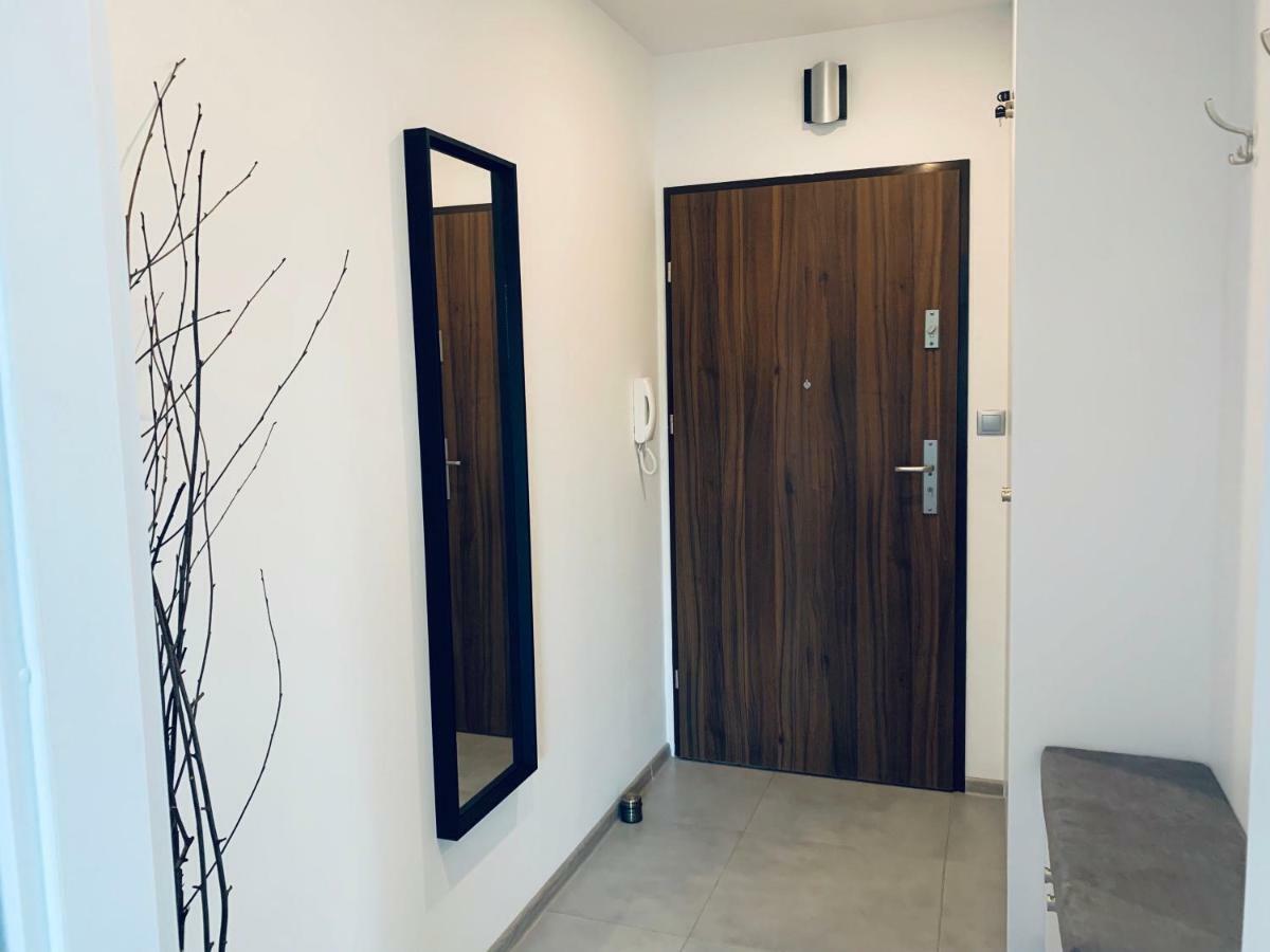 Apartament 102 G&W Lägenhet Wrocław Exteriör bild