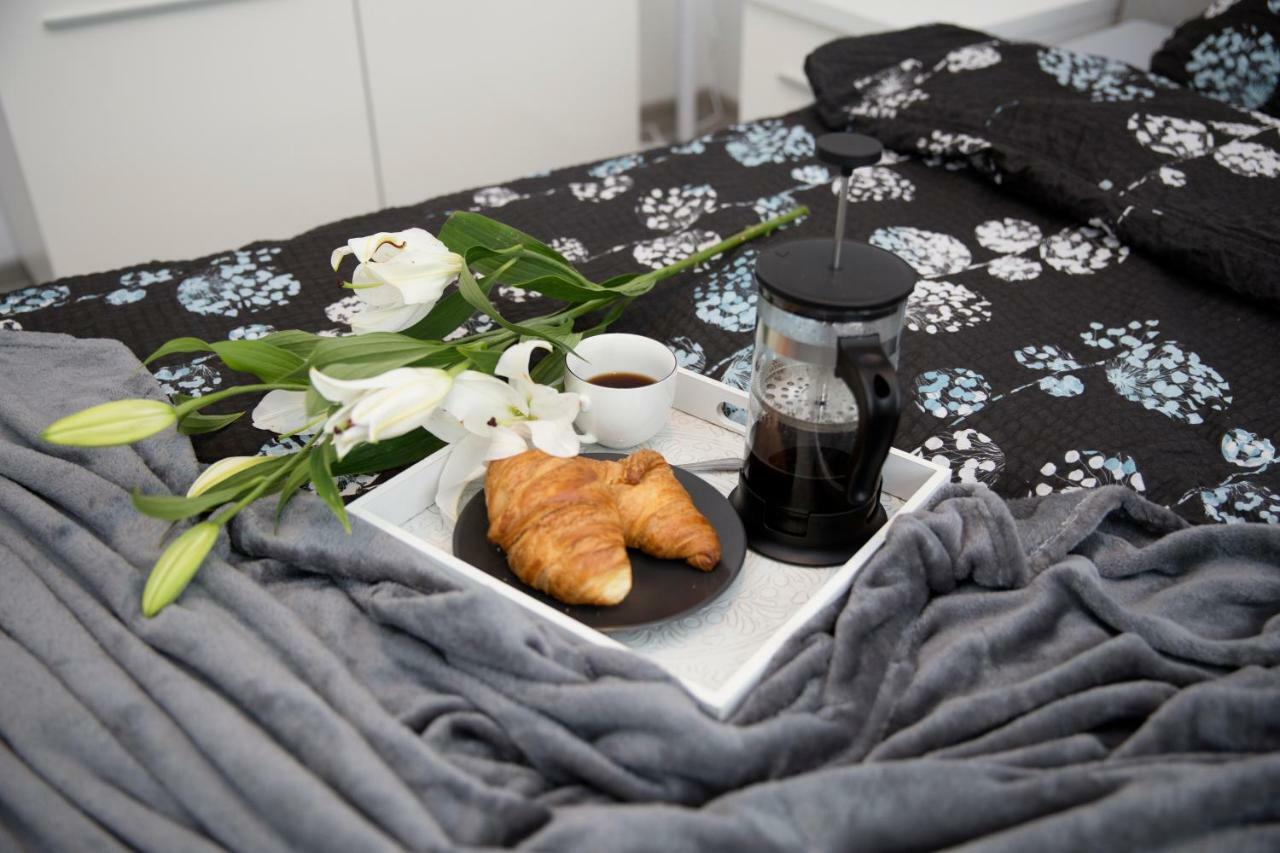 Apartament 102 G&W Lägenhet Wrocław Exteriör bild